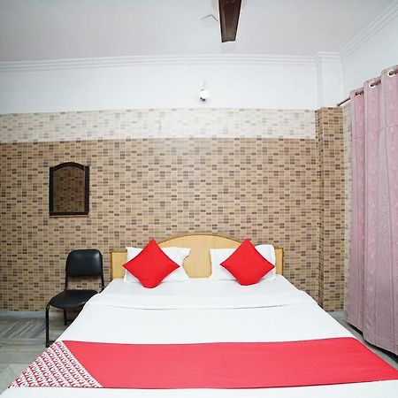 Oyo 39543 Hotel Kk Pantnagar Exterior foto