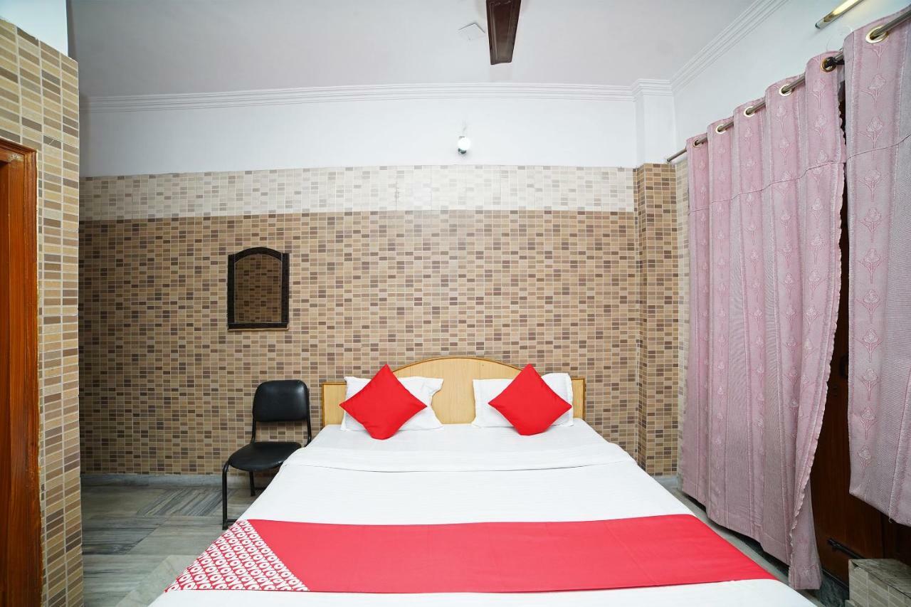 Oyo 39543 Hotel Kk Pantnagar Exterior foto