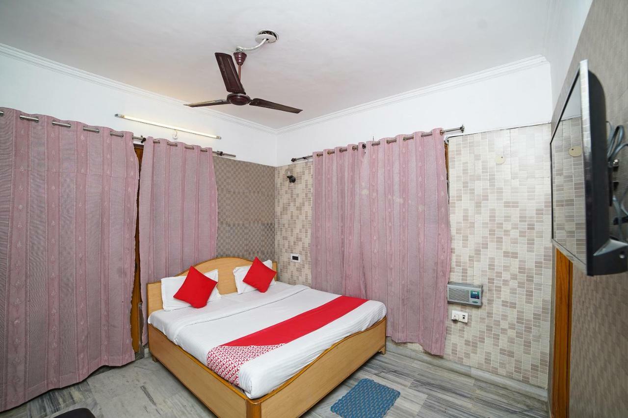 Oyo 39543 Hotel Kk Pantnagar Exterior foto