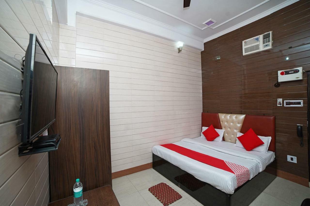 Oyo 39543 Hotel Kk Pantnagar Exterior foto